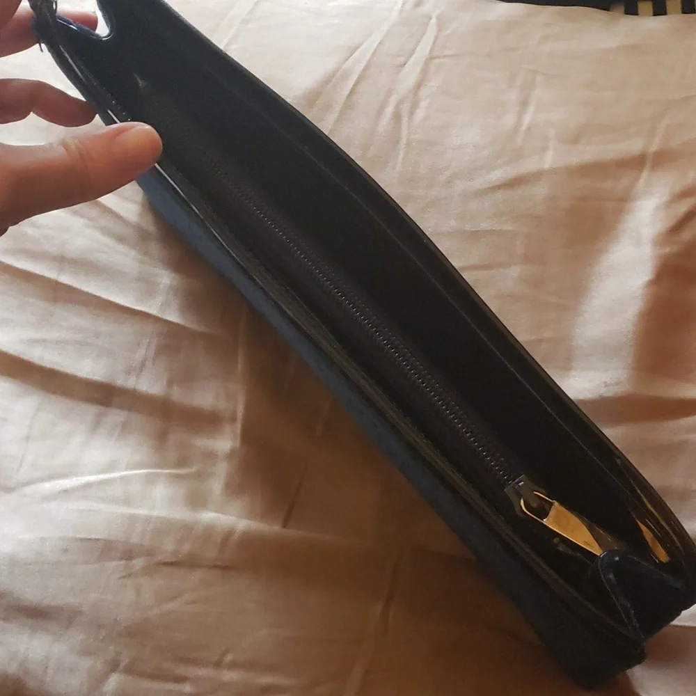 Gucci Tom Ford 1997 Blue Velvet patent monogram wristlet clutch - Picture 3 of 9